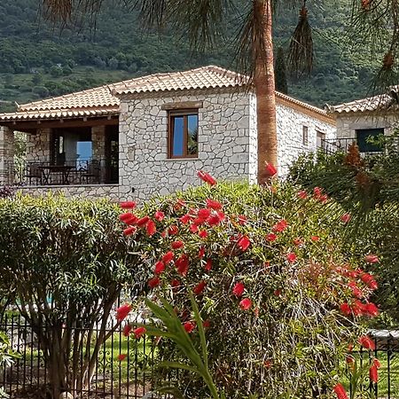 Castello Bellos Villas & Apartments Keri Екстериор снимка