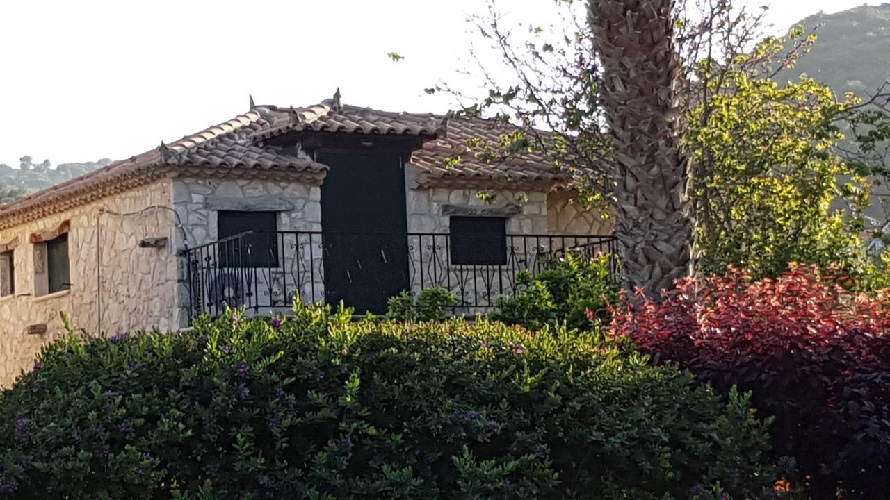 Castello Bellos Villas & Apartments Keri Екстериор снимка