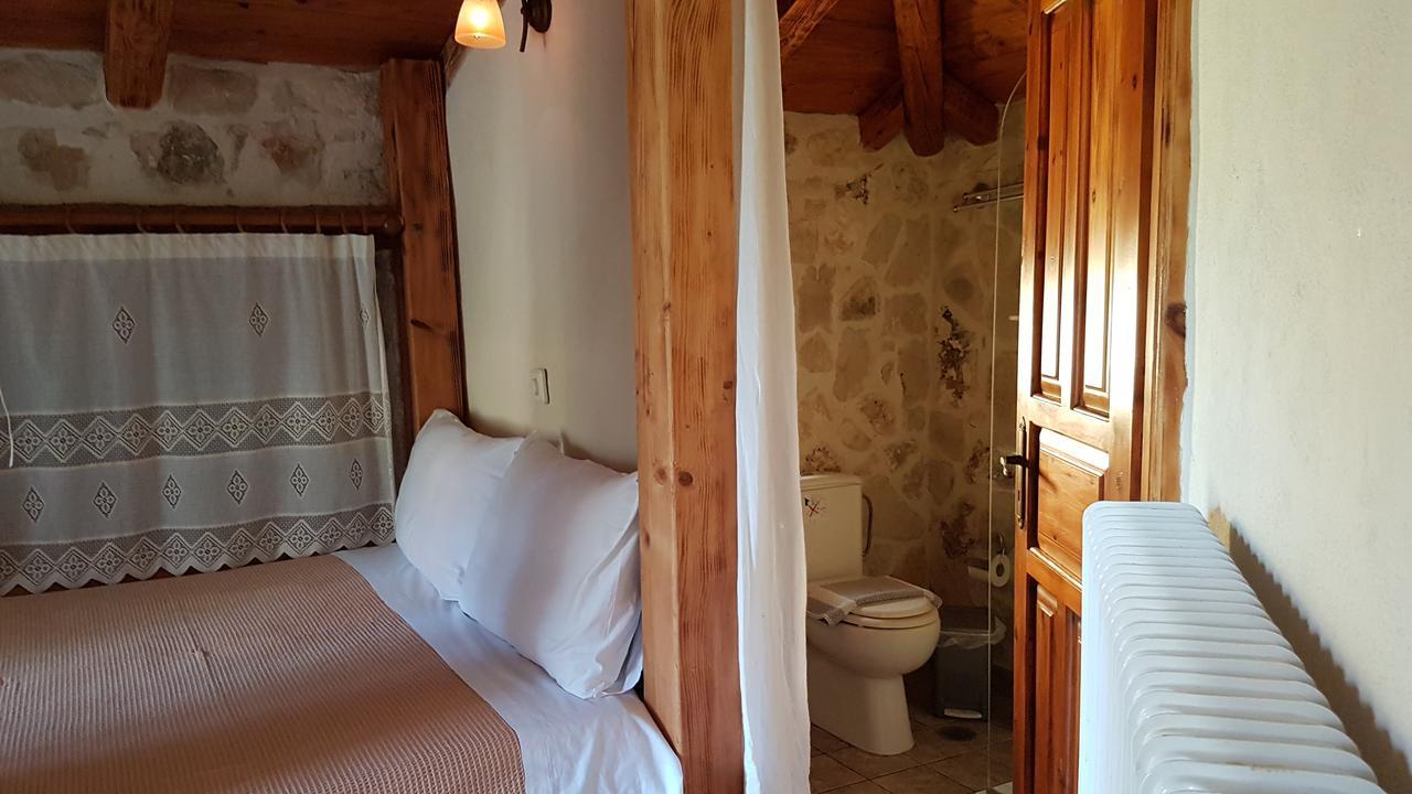 Castello Bellos Villas & Apartments Keri Екстериор снимка